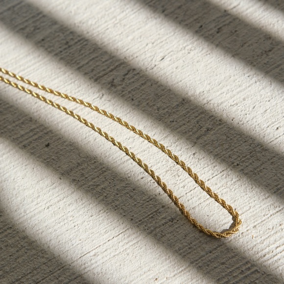 CLOSING SALE! ✨18K Gold Plated narrow rope Chain Necklace - Picture 8 of 10